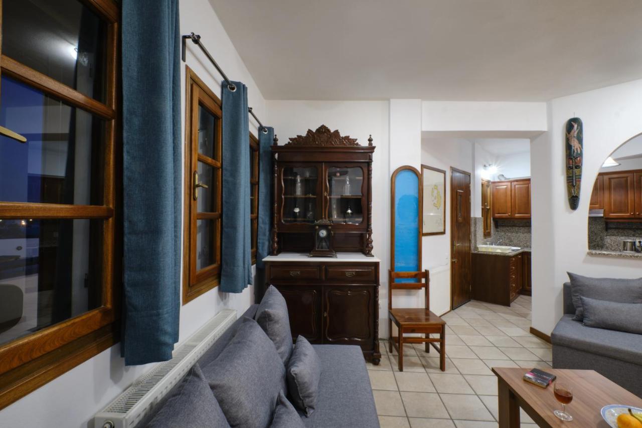 Private Villa Evgenia With Swimming Pool Perissa  Dış mekan fotoğraf